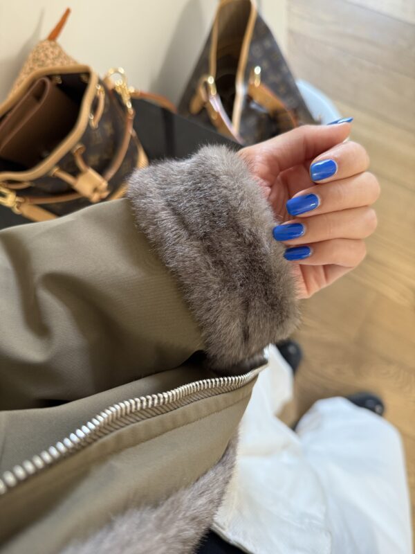 2 in 1 khaki striukė/kailiniai