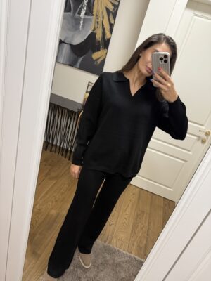 Juodas laisvalaikio kostiumėlis Bella